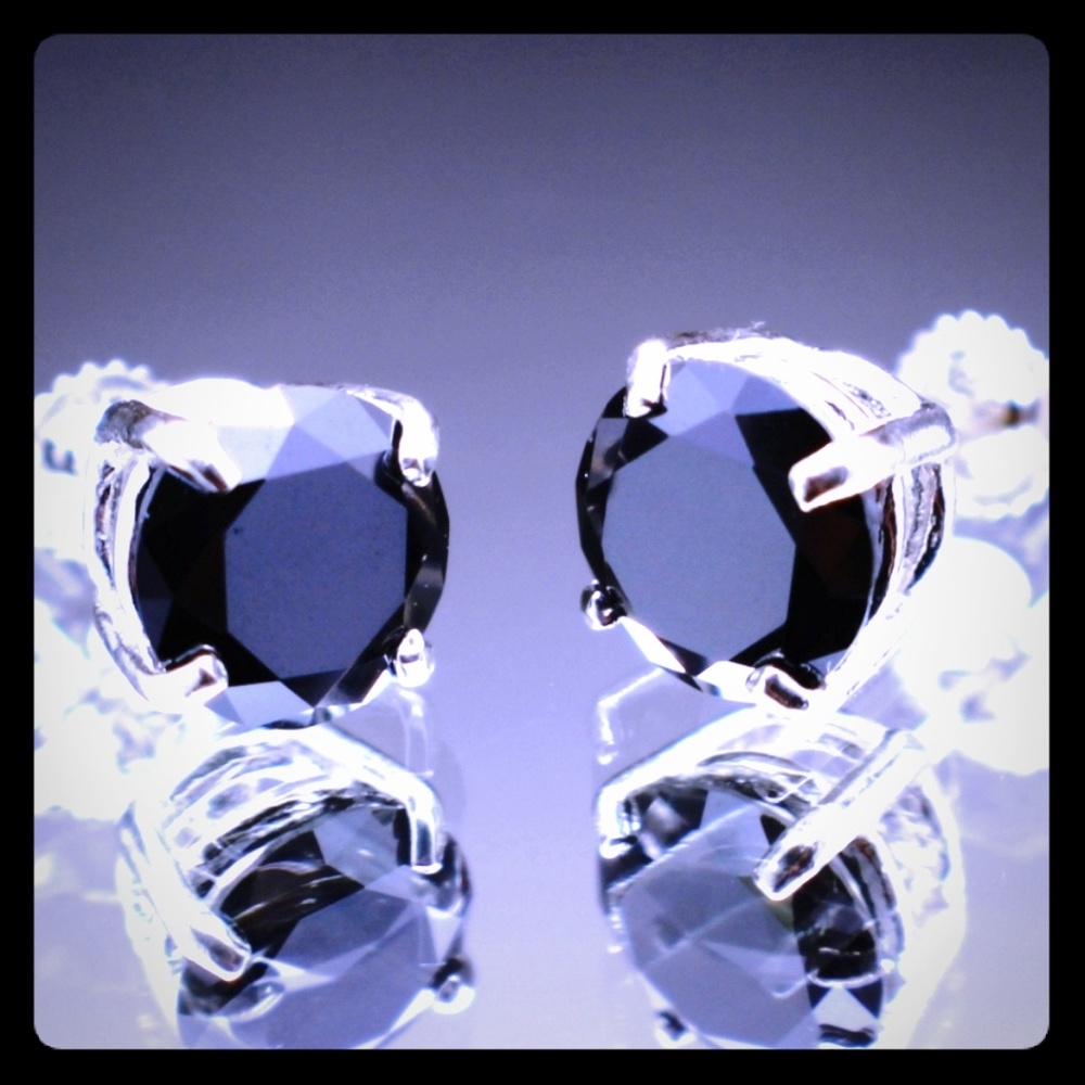 Sexy Black Diamond Stud Earrings
